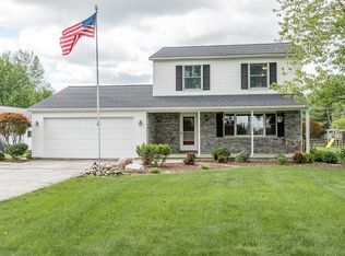 2944 E Siebert Rd, Midland, MI 48642