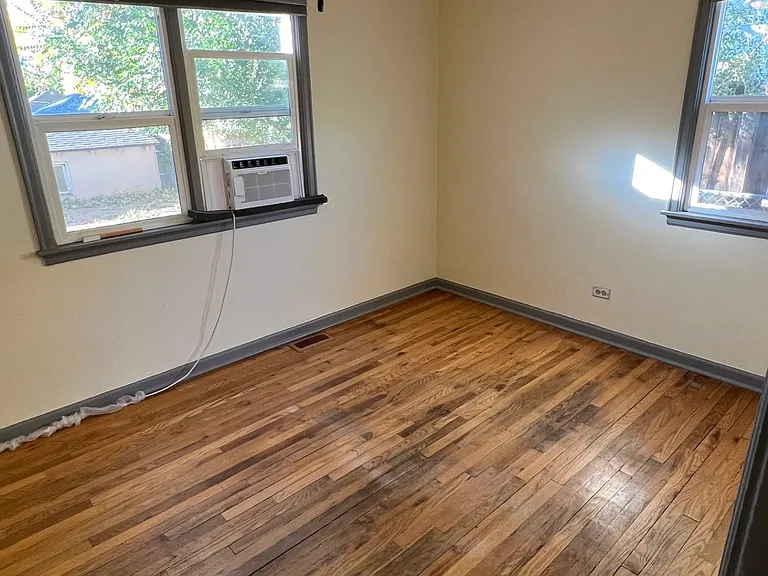 4605 Perry St — Photo 6