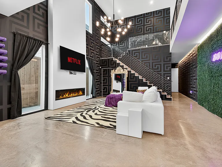 2503 Conklin St — Photo 34