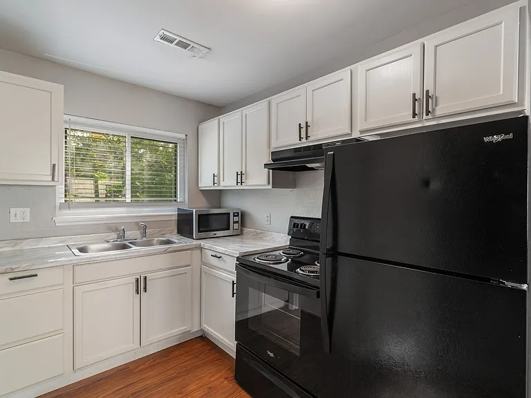 2751 Jersey Ave #2 — Photo 9