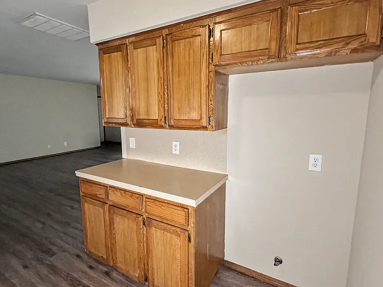 1231 Turner Pl — Photo 7