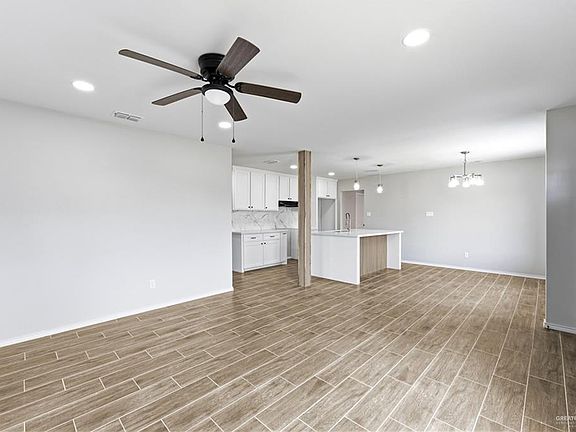 3rd image of 1001 N 26th St