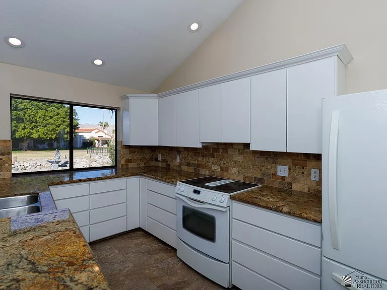 12538 E Del Rico — Photo 9
