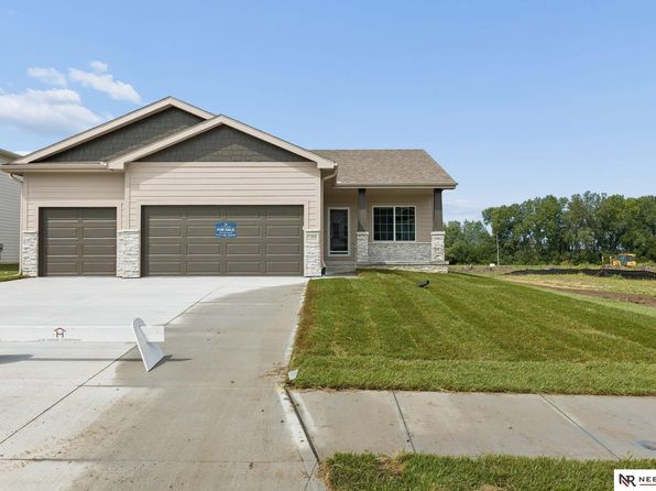 11406 N 161st Ave, Bennington, NE 68007