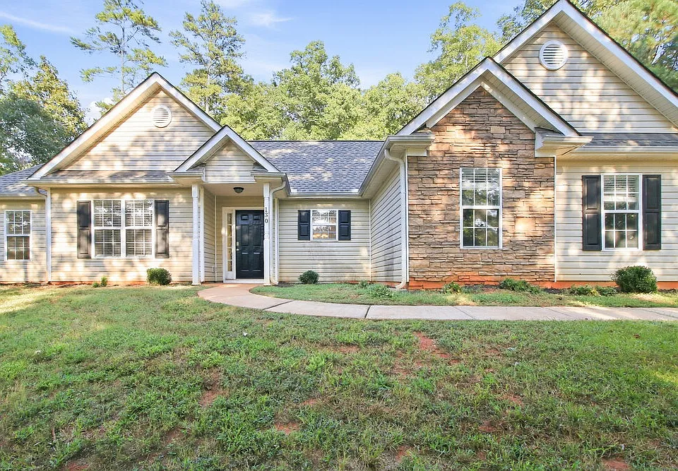 130 Hidden Brook Trl
