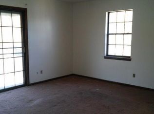 7006 N Church Rd APT C, Pleasant Valley, MO 64068