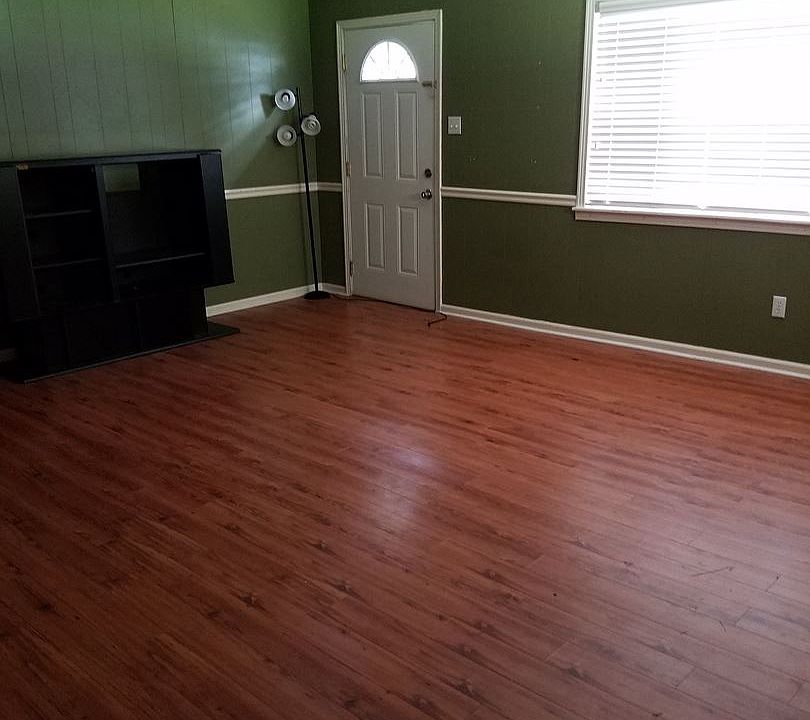 1st image of 5412 Oakridge Dr