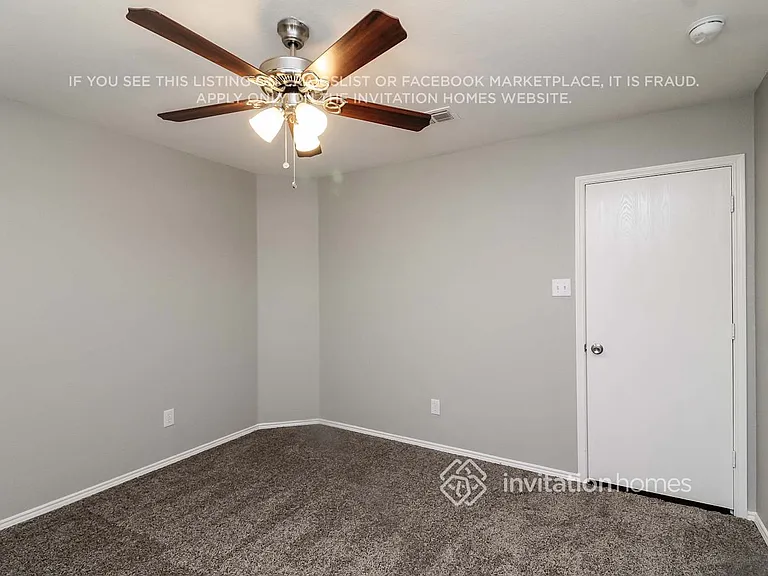 2940 Marco Dr — Photo 11