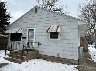 1033 Dakota Ave S, Huron, SD 57350