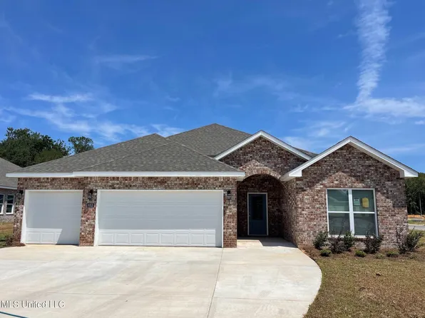 8013 Crawford Dr, Long Beach, MS 39560