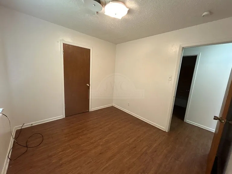 1205 Kathey Dr — Photo 12