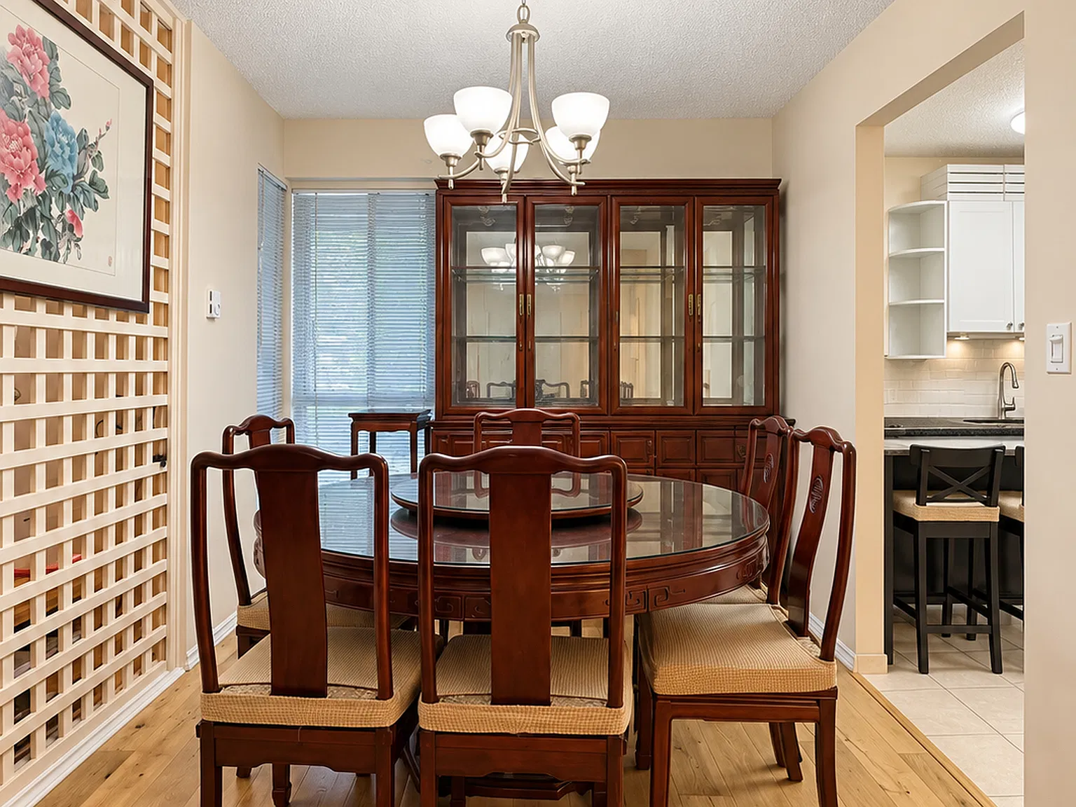1 bed, 1300 sqft, $1,199 — Photo 4