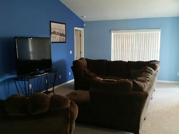 5th image of 811 Shore Breeze Way