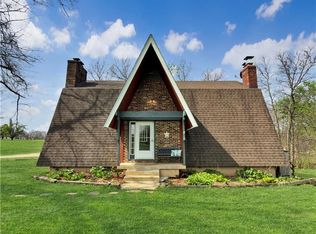 1017 Ne 250 Road, Knob Noster, MO 65336