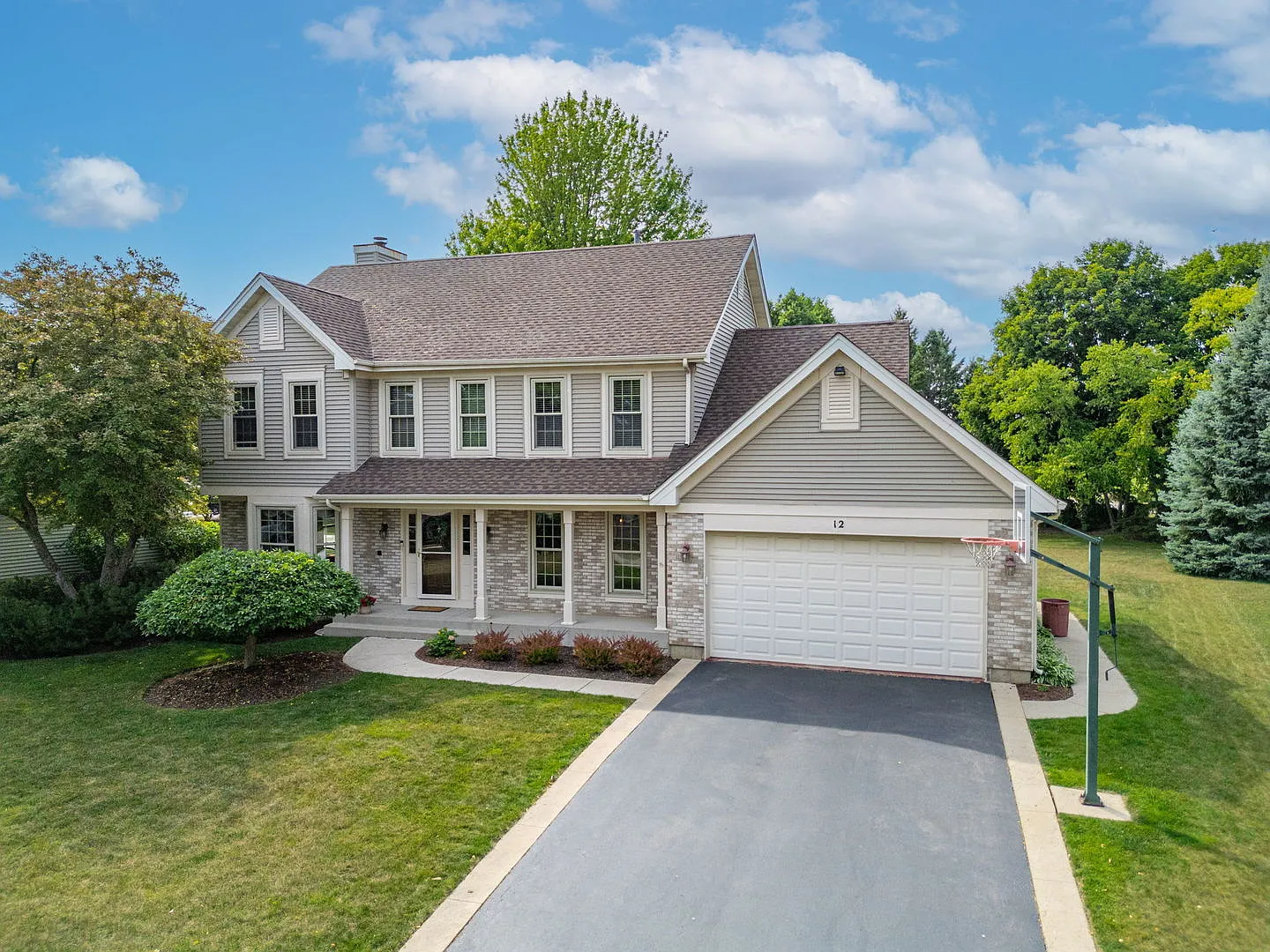 12 White Oak Ct photo 1