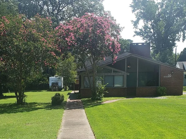86 Alleghany Rd, Hampton, VA 23661