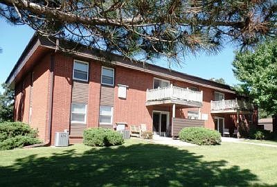 805 River View Dr, Iowa Falls