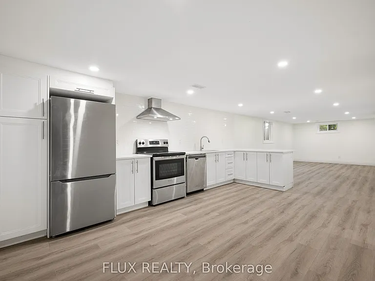 235 Guelph St #2 — Photo 4