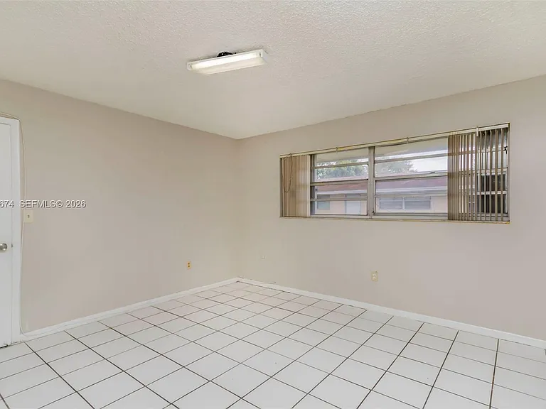6331 Pierce St #1 — Photo 26