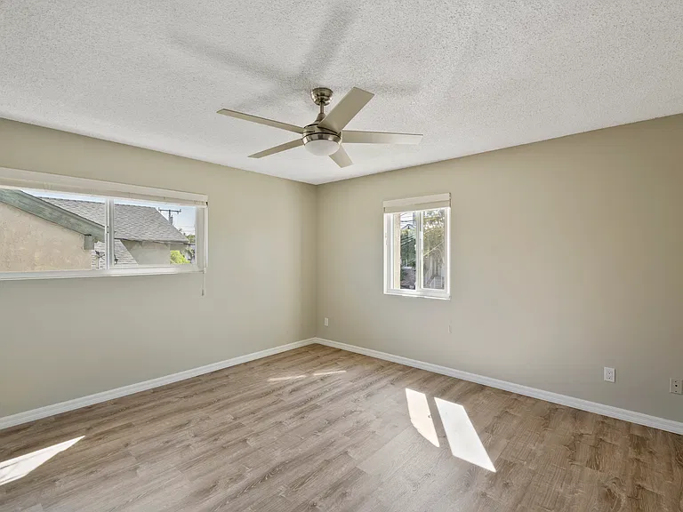 1909 Harriman Ln #1 — Photo 9