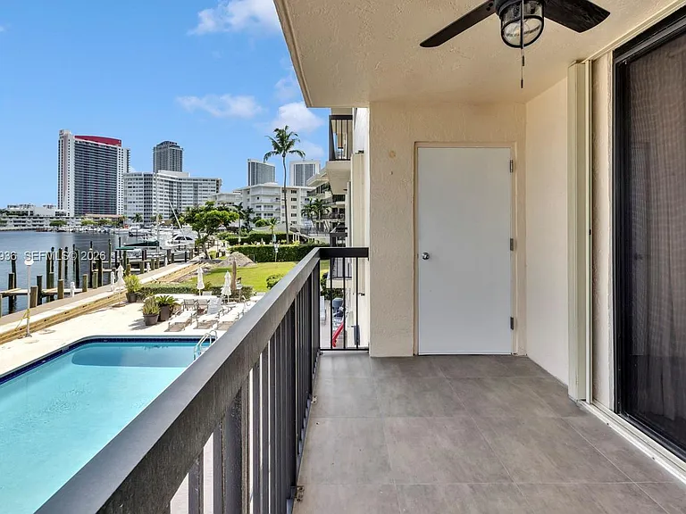 200 Golden Isles Dr #203 — Photo 32