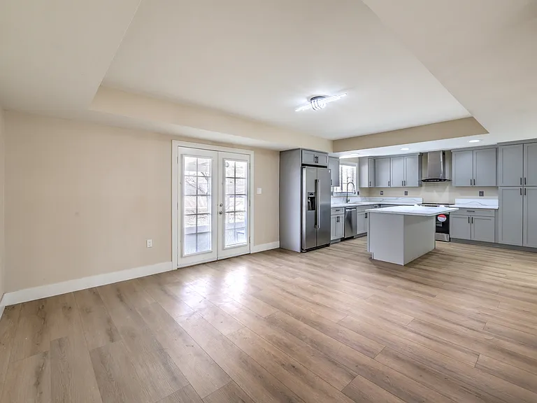 7477 Ullom Dr — Photo 11