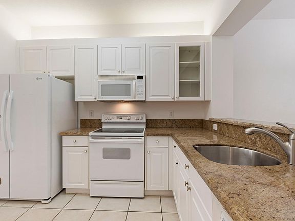 2nd image of 7755 Yardley Drive #303