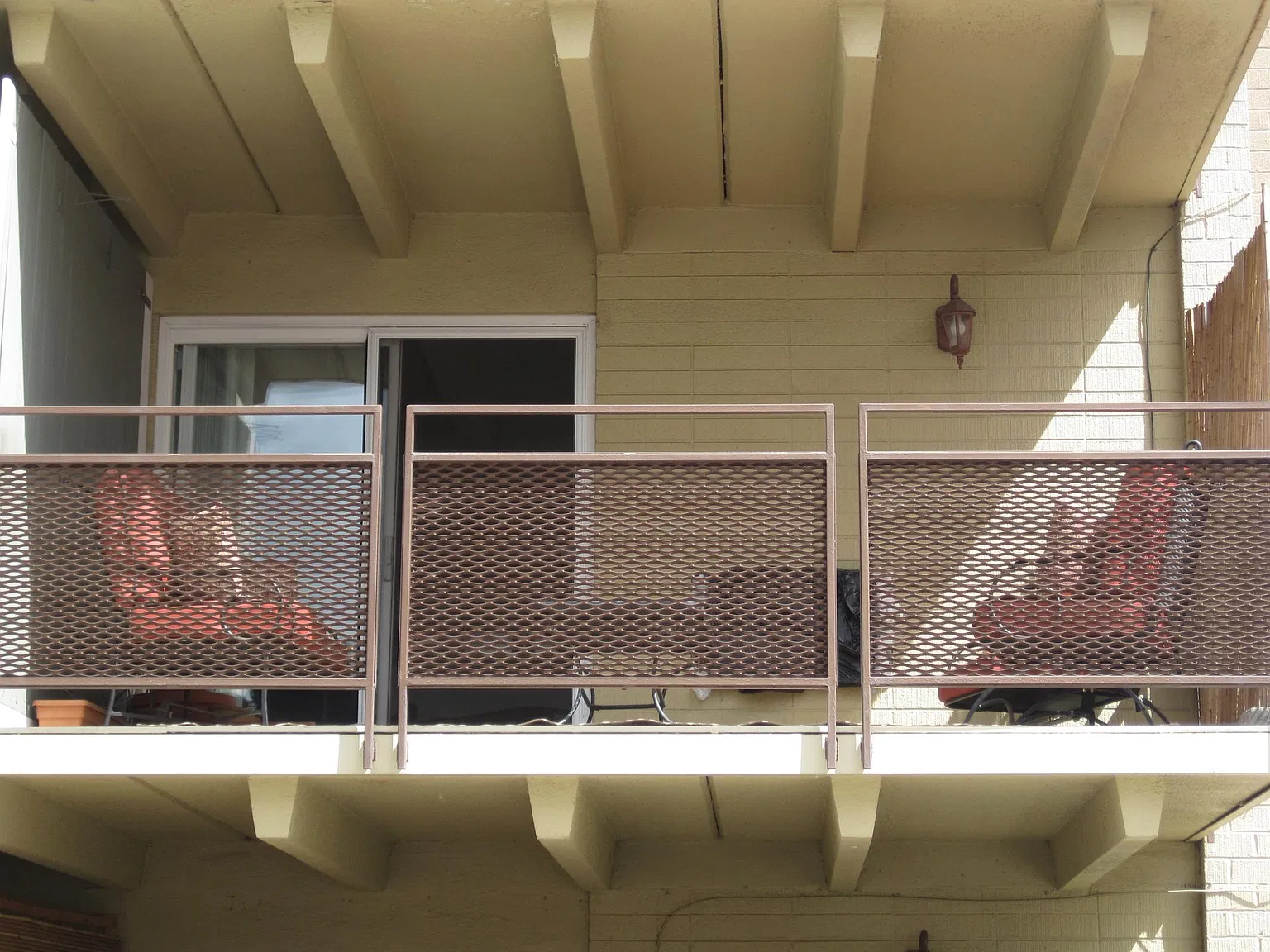 250 N Pearl St — Photo 1