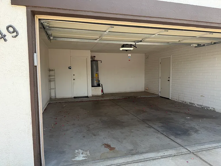 2349 E Alameda Dr — Photo 4