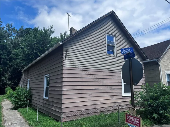 5003 Louisa Ct, Cleveland, OH 44127