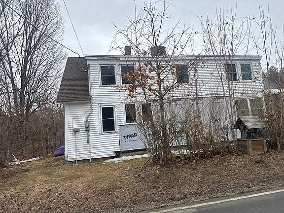 3rd image of 343 Valley Rd