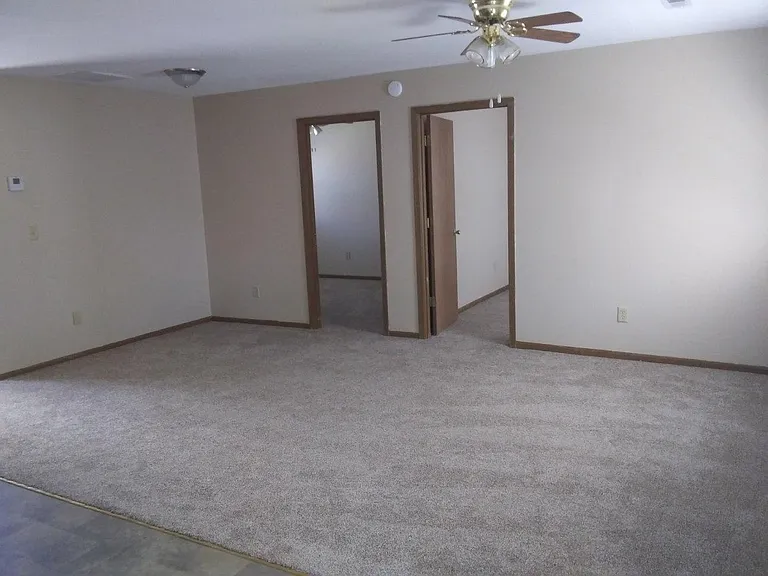 207 N Elm St #207 — Photo 4