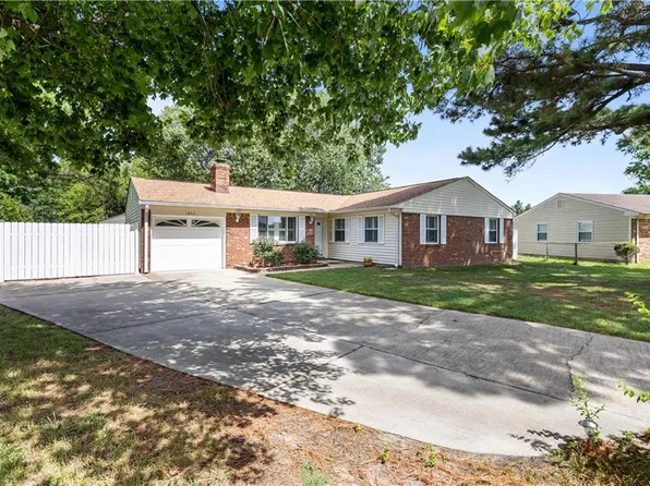 1852 Michelle Ct, Virginia Beach, VA 23464