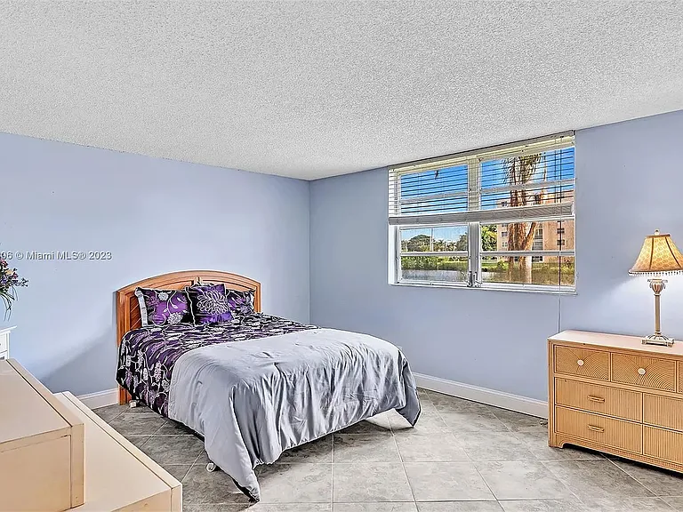 301 SE 3rd St #107 — Photo 13