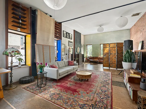 321 East 6th Street image 3 of 13