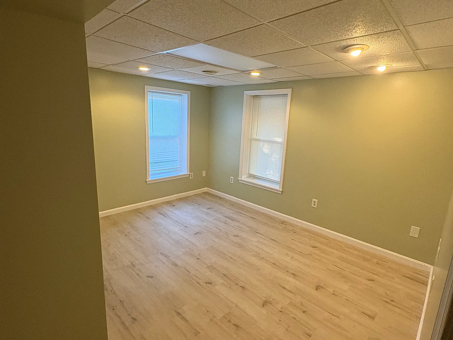 1 bed, 650 sqft, $1,000 — Photo 4