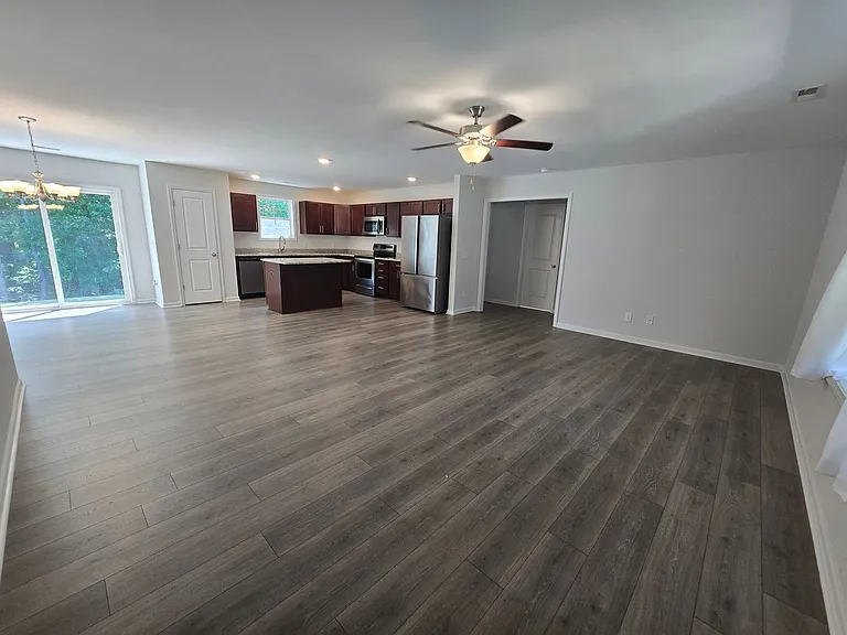 313 Mann St — Photo 3