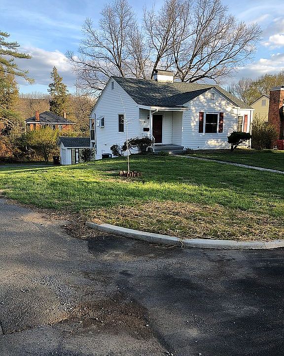 1st image of 814 Chilhowie Ave E