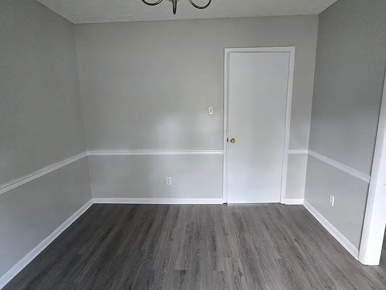 6824 Mahogany Rd — Photo 2
