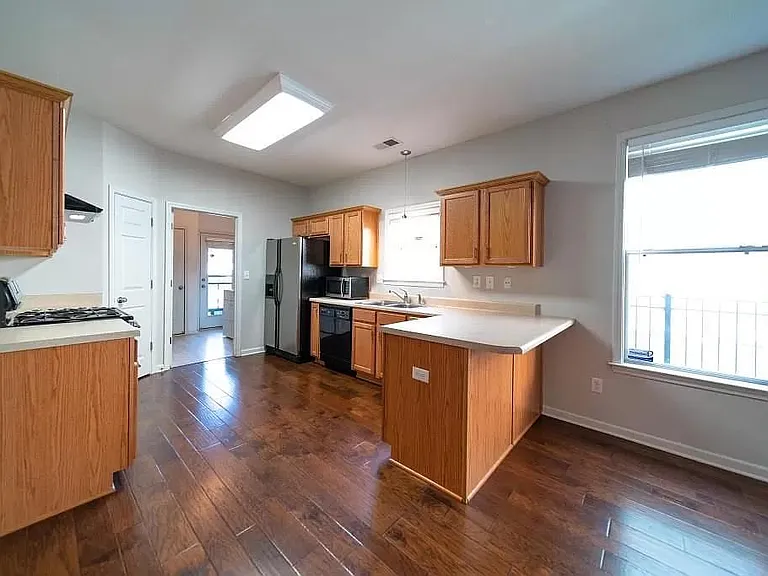 1364 Harbor Park Dr — Photo 11
