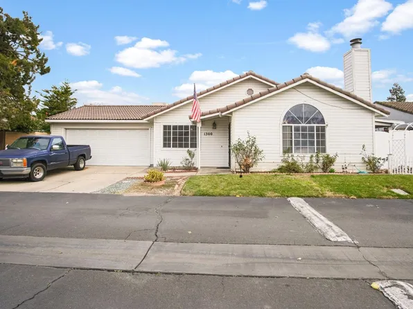 1300 N Windsor Ct, Turlock, CA 95380