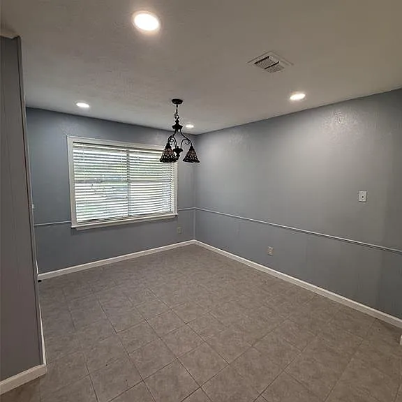 940 West Ln #243 — Photo 6