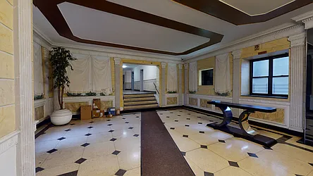 Sold by Thomas Lipovetsky, LREB