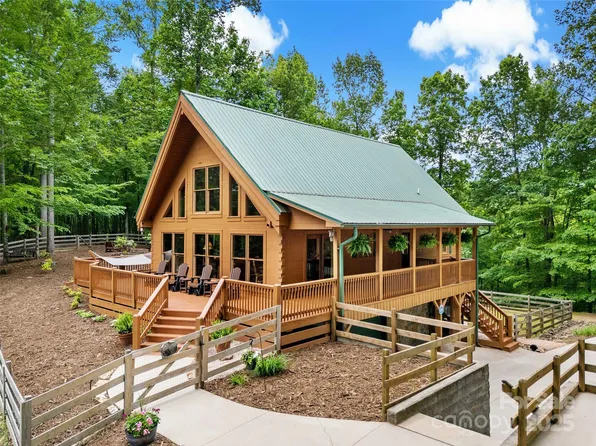 77 Pepperwood Dr, Marion, NC 28752