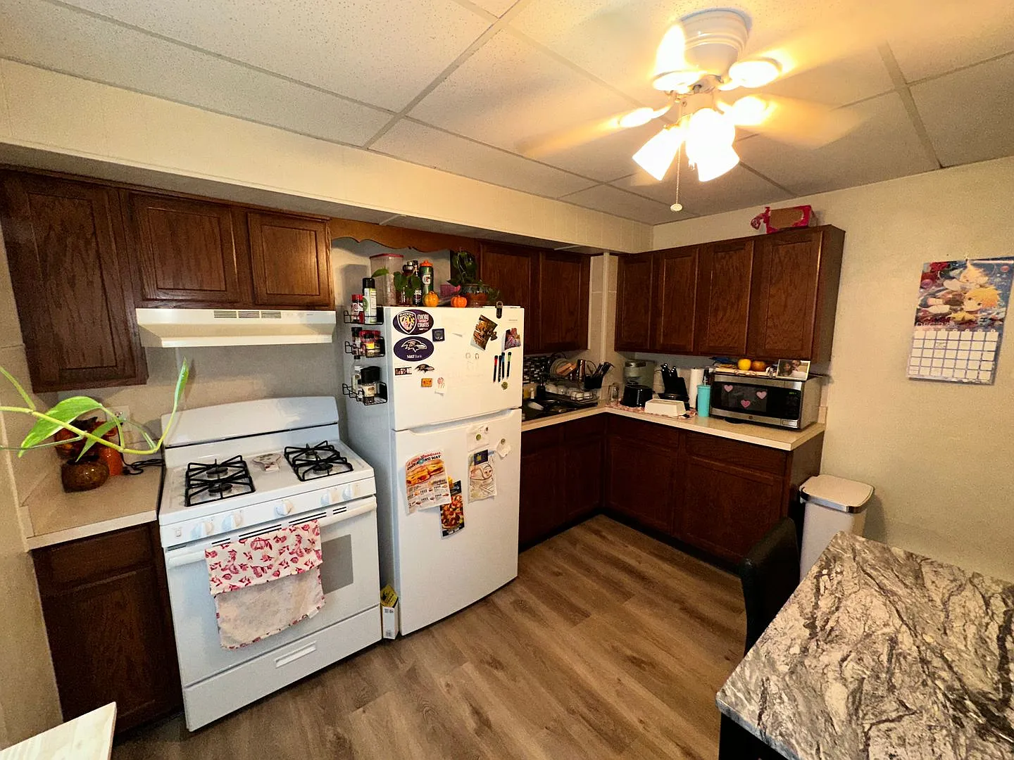 411 W Broadway St — Photo 4