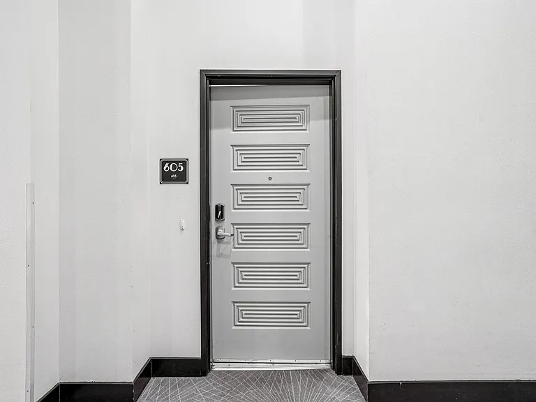 5100 Wilshire Blvd — Photo 104