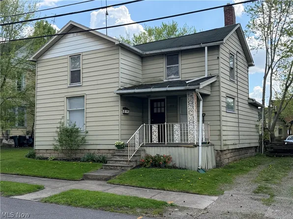 63 Linden Ave, Niles, OH 44446