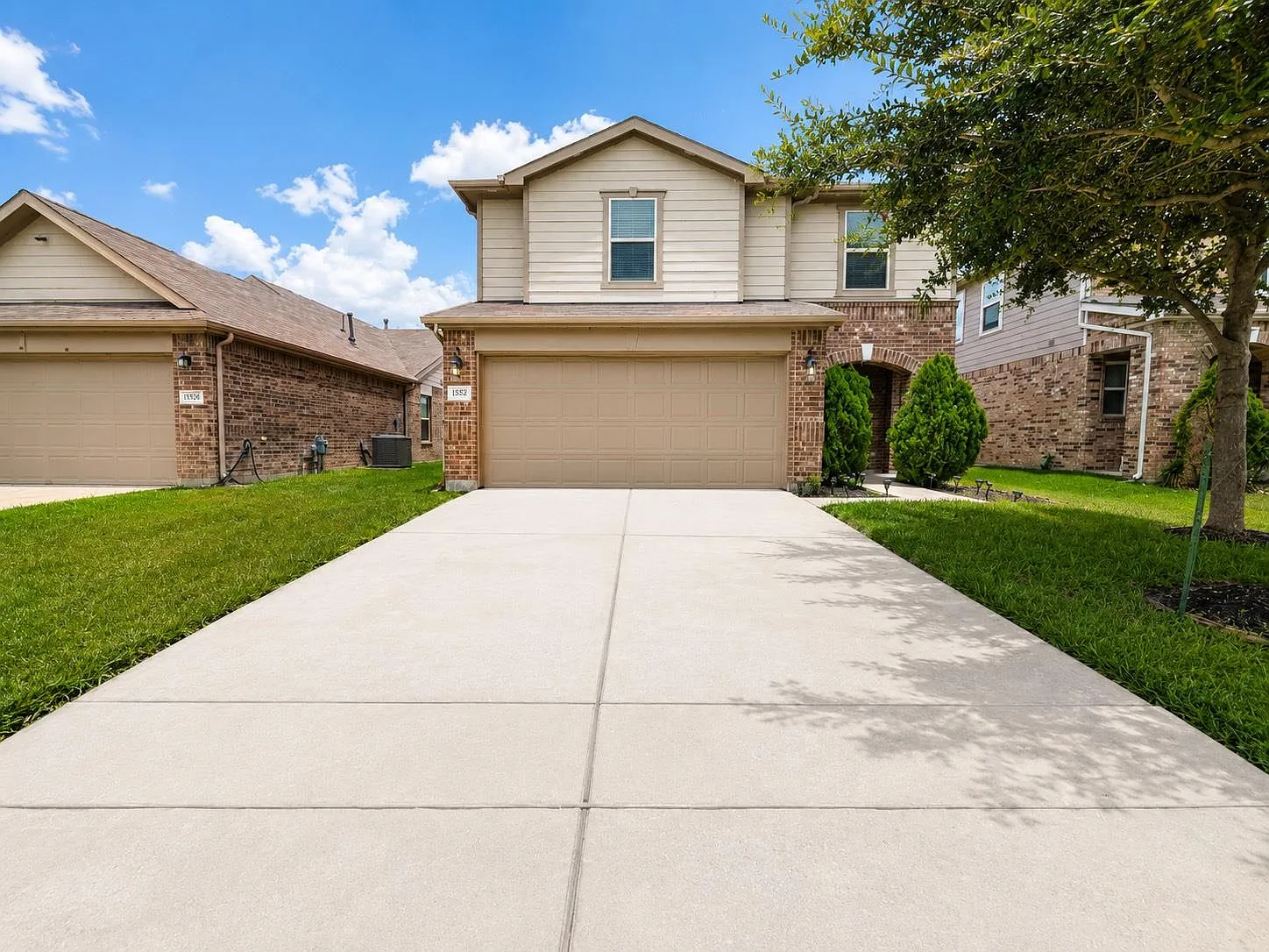 3 bed, 2.5 bath, 2224 sqft, $2,000 — Photo 3