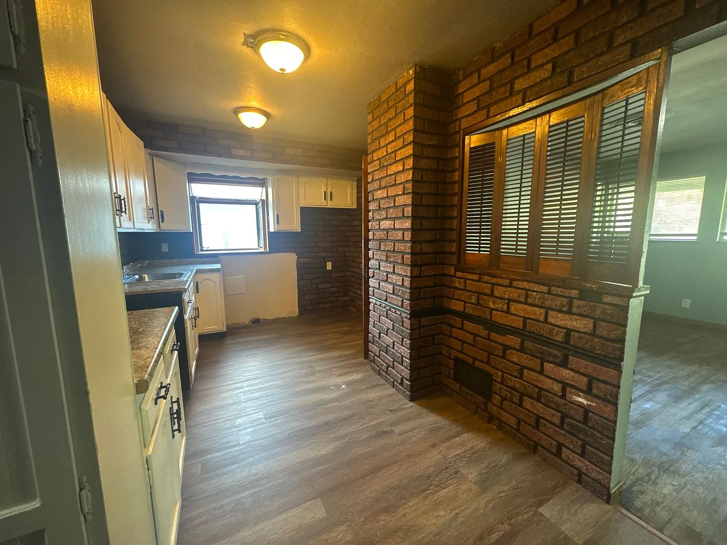 3 Bedroom, 1 Bath House on Cul De Sac! — Photo 4