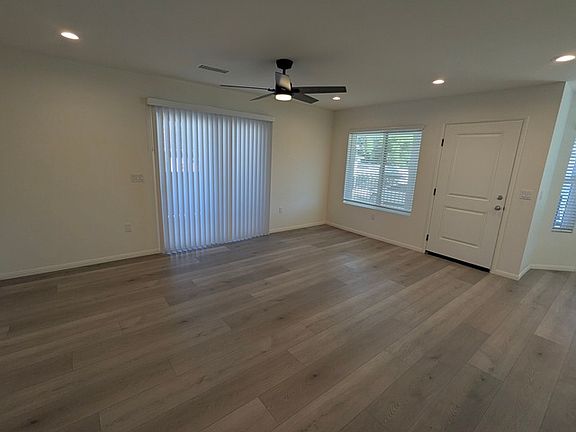 2nd image of 8664-66 Winter Gardens Blvd #8666